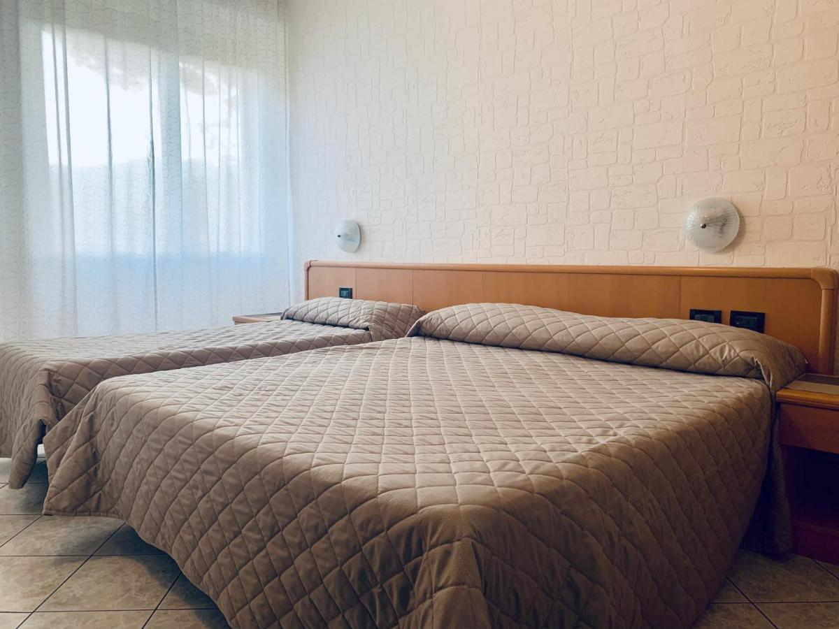 Hotel San Giorgio Albisola Superiore Extérieur photo