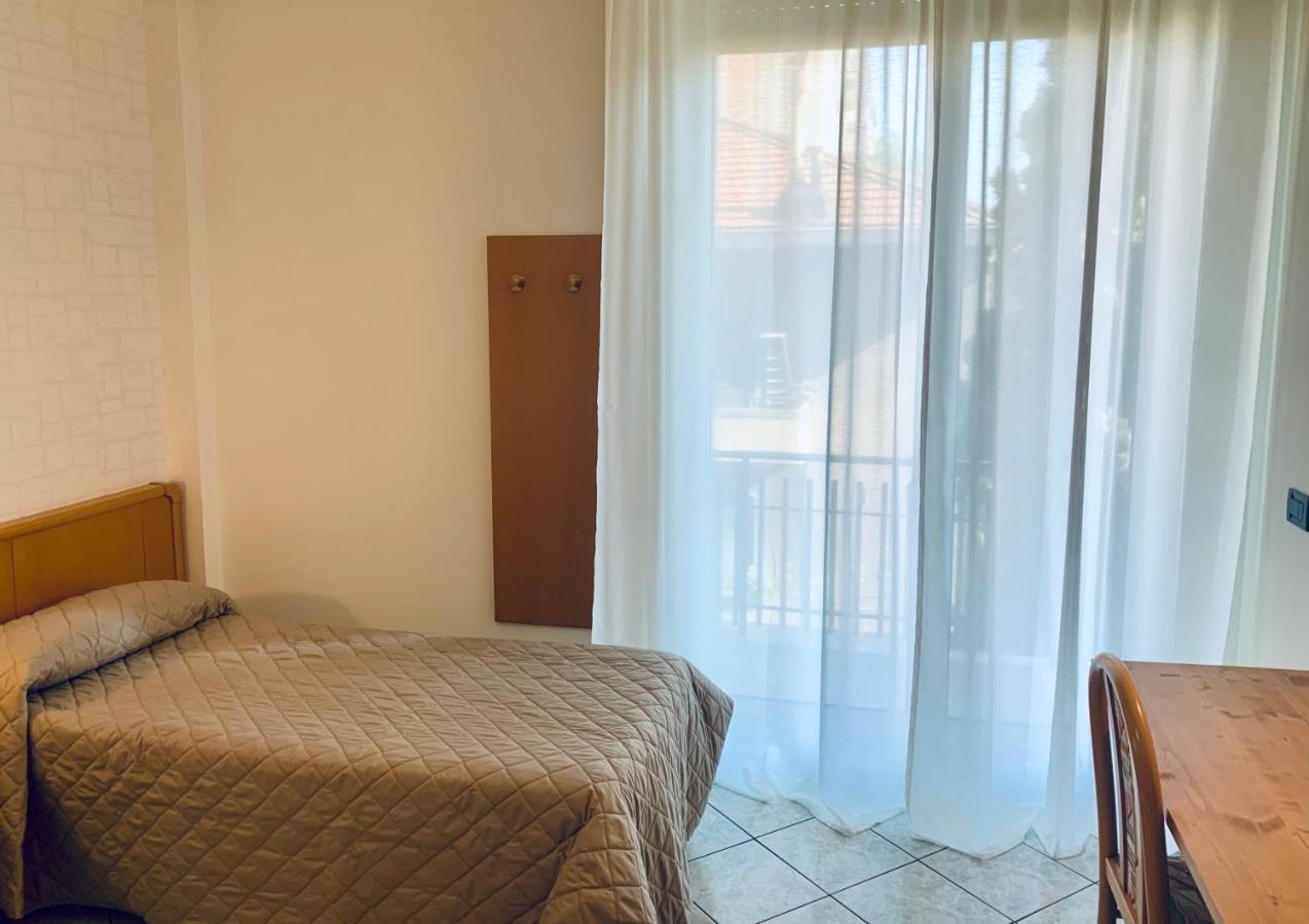 Hotel San Giorgio Albisola Superiore Extérieur photo