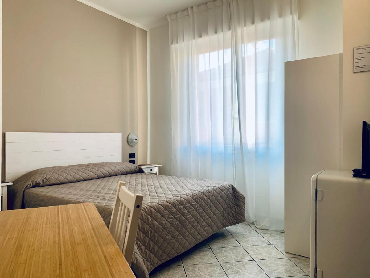 Hotel San Giorgio Albisola Superiore Extérieur photo