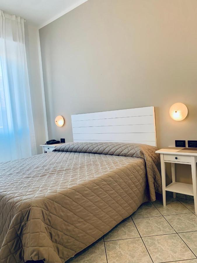 Hotel San Giorgio Albisola Superiore Extérieur photo