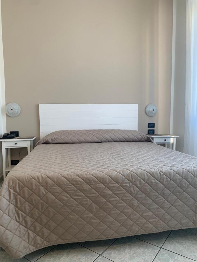 Hotel San Giorgio Albisola Superiore Extérieur photo