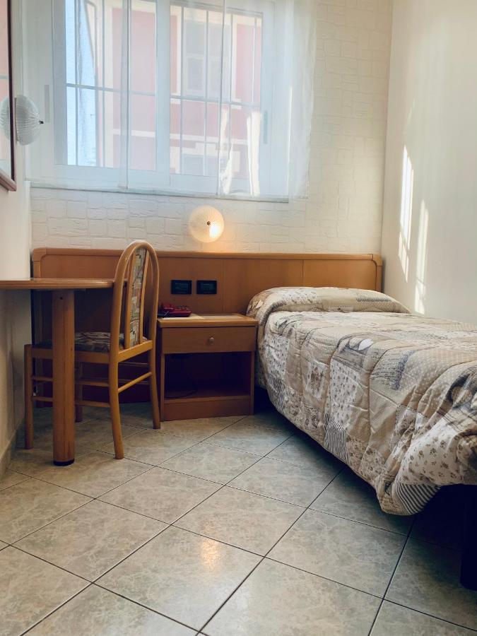 Hotel San Giorgio Albisola Superiore Extérieur photo
