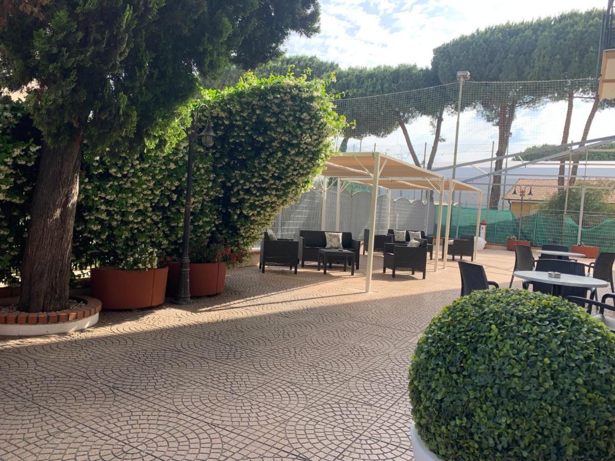 Hotel San Giorgio Albisola Superiore Extérieur photo