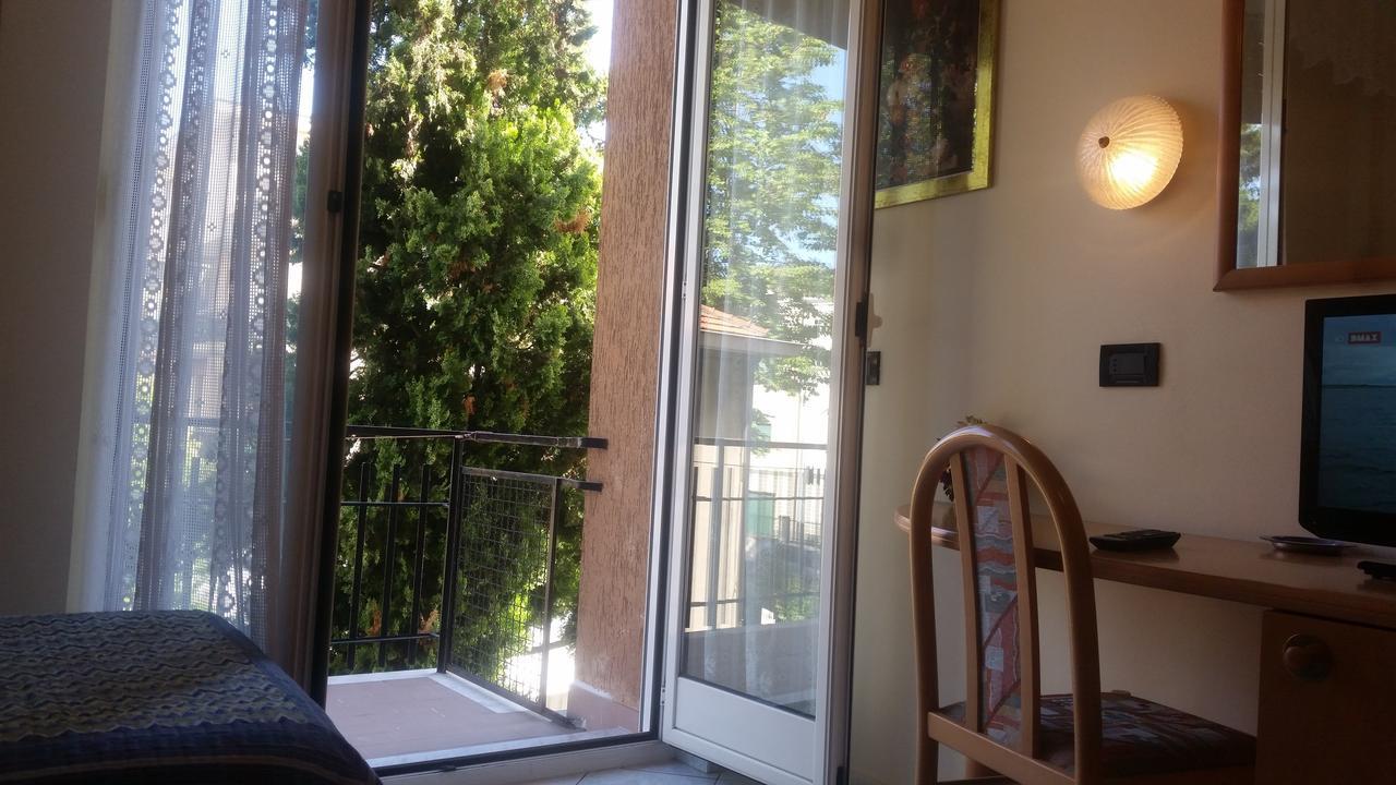 Hotel San Giorgio Albisola Superiore Extérieur photo