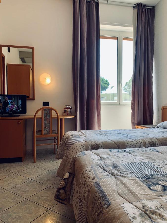 Hotel San Giorgio Albisola Superiore Extérieur photo